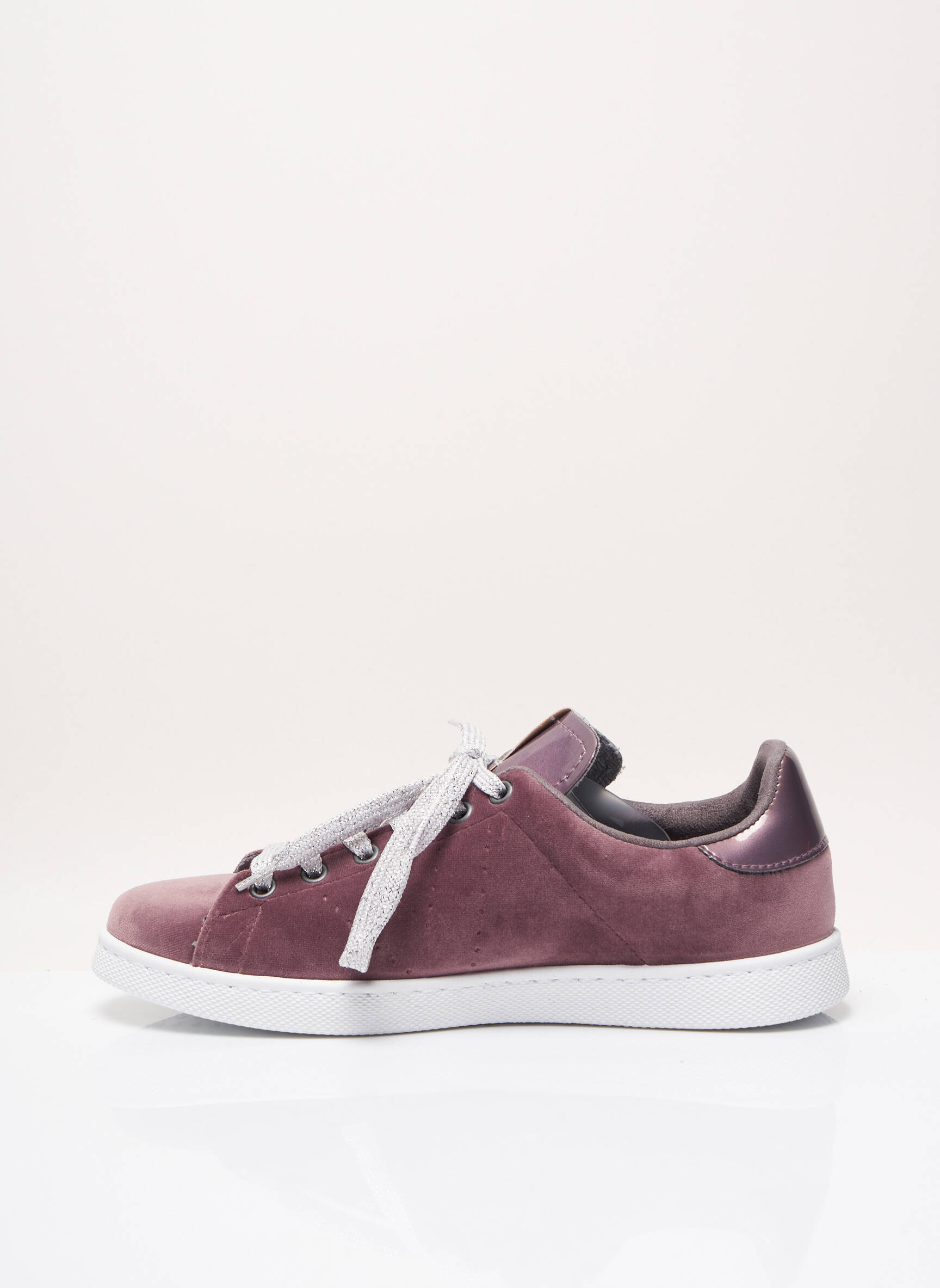 Victoria Baskets Femme couleur violet