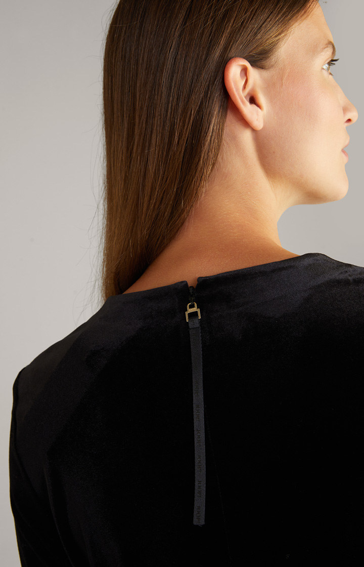 Samt-Kleid in Schwarz