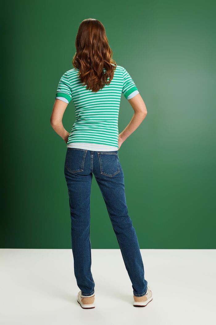 Gerade Jeans mit mittelhohem Bund