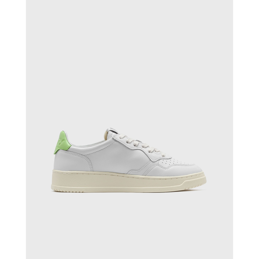 Autry WMNS Medalist Low W AULWLL60 / weiss