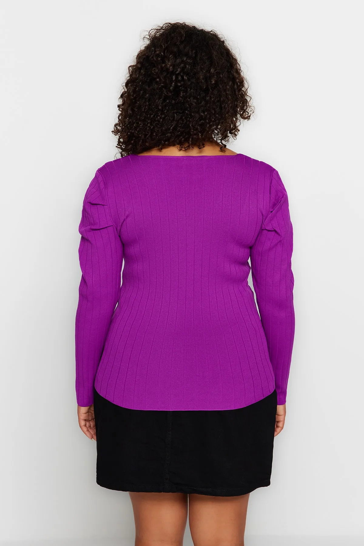 Trendyol Curve  Lila Strickbluse mit Wassermelonenärmeln TBBAW23AF00018