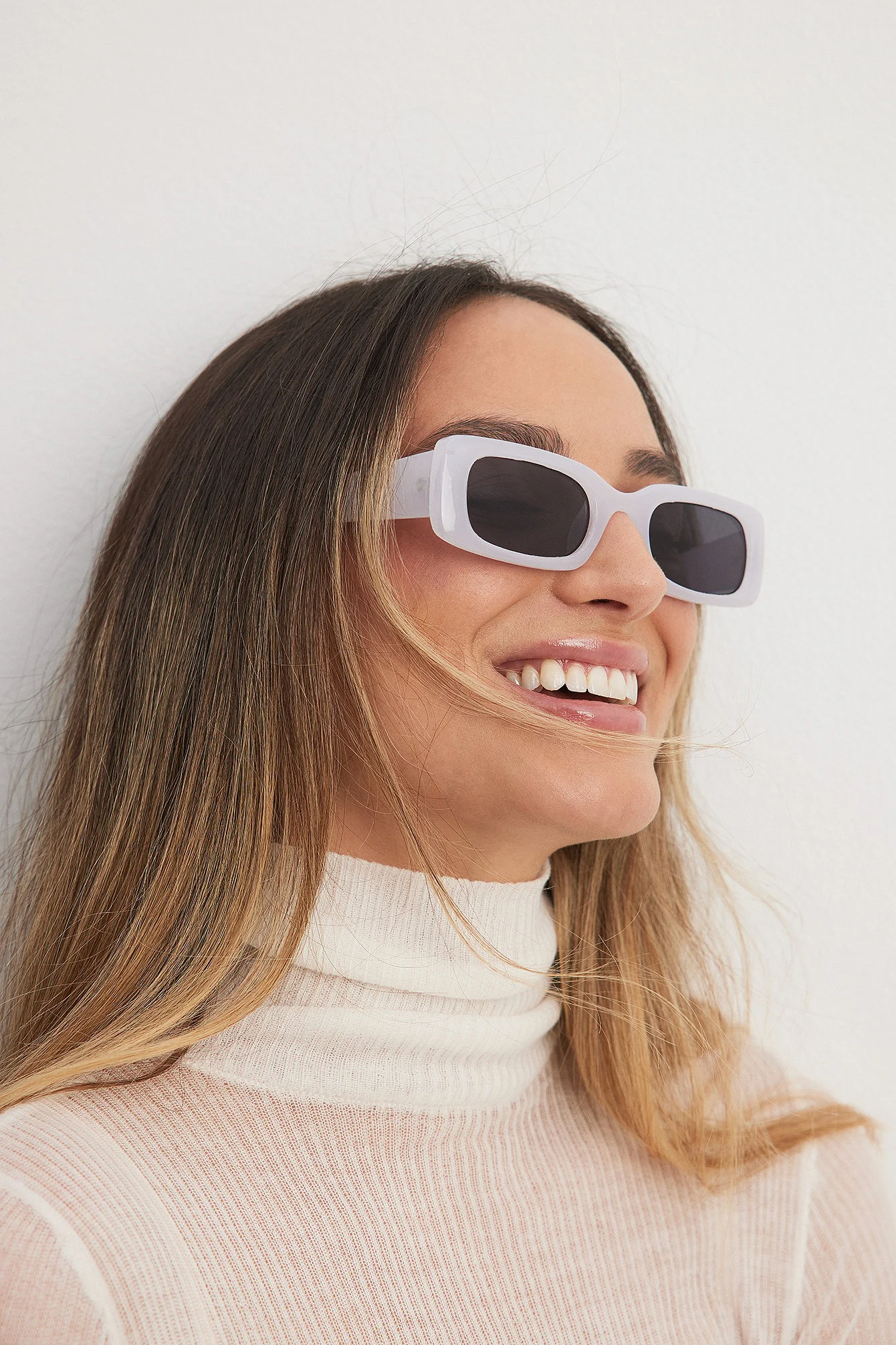 Breite Recycelte Sonnenbrille im Retro-Look