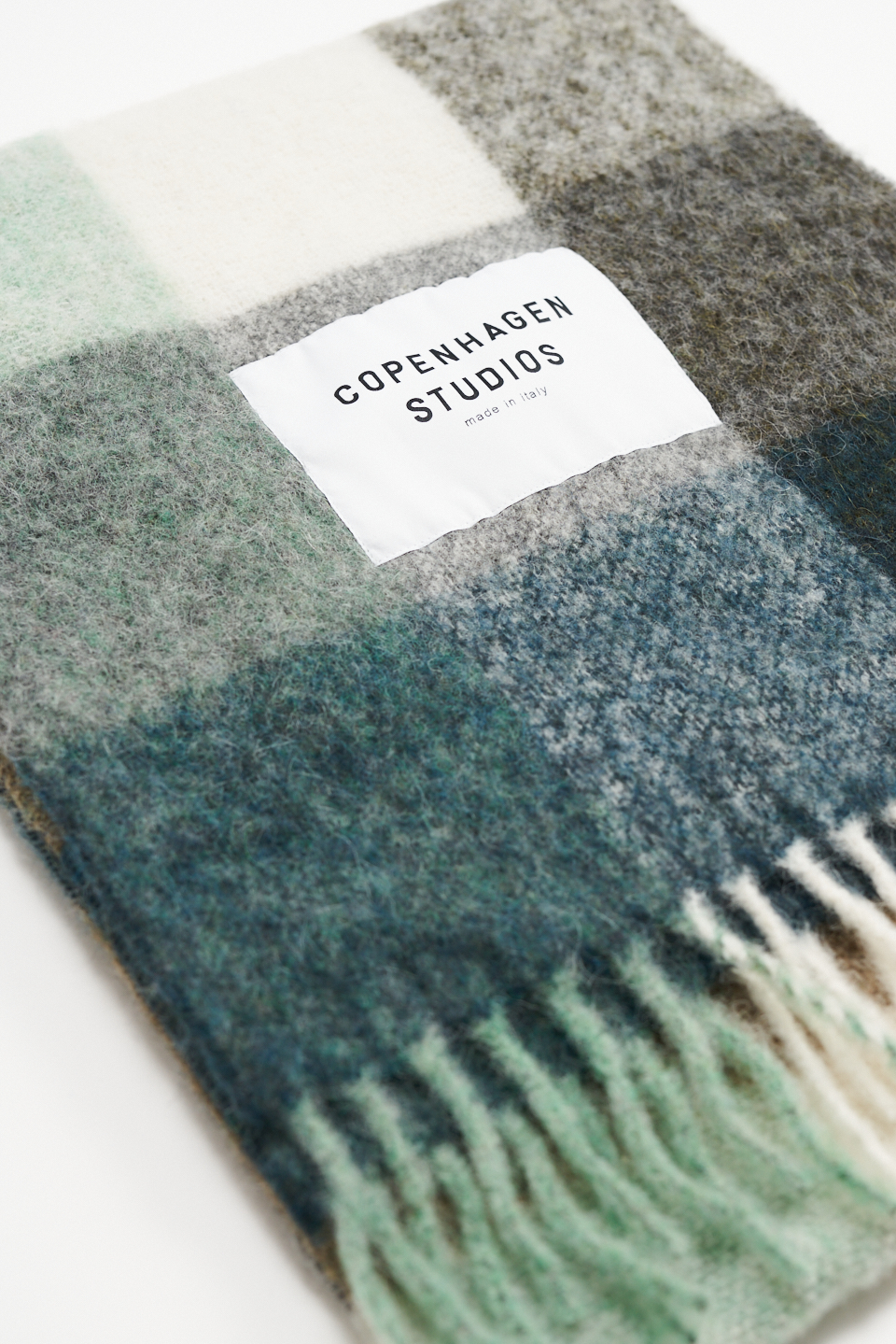 CPH SHAWL 2 wool mix green