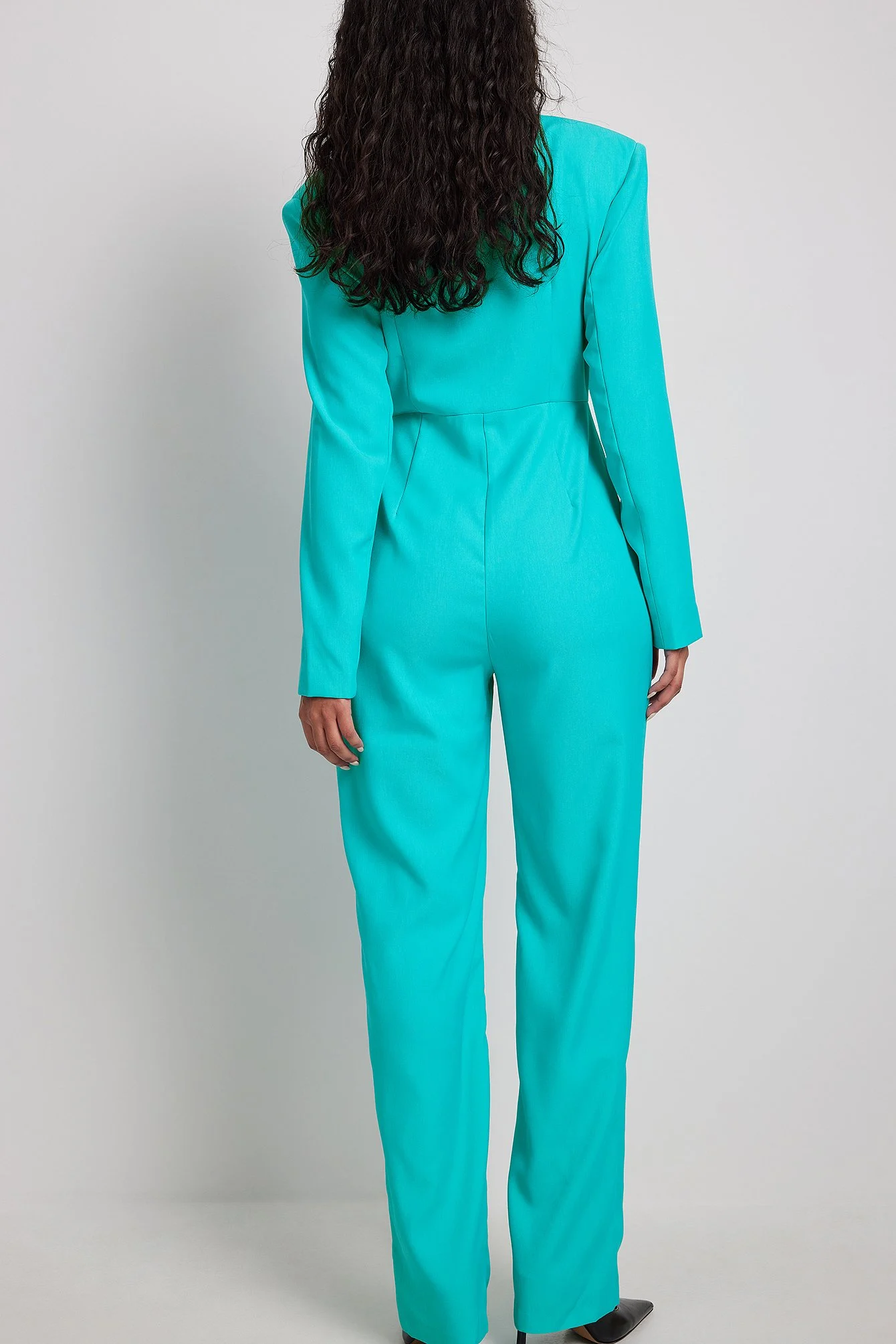 Tailored Jumpsuit mit breiten Schultern