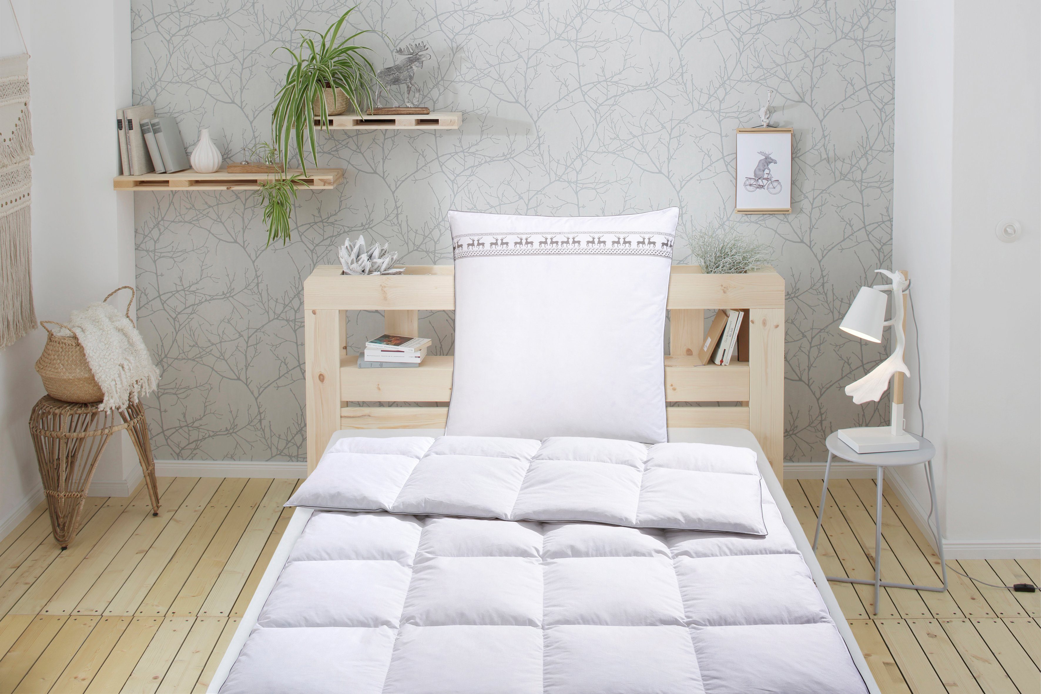 Federbettdecke + Kopfkissen, Forsakar, Älgdröm, Füllung: 100% Entenfedern, Bezug: 100% Baumwolle, mit skandinavischen Design!
