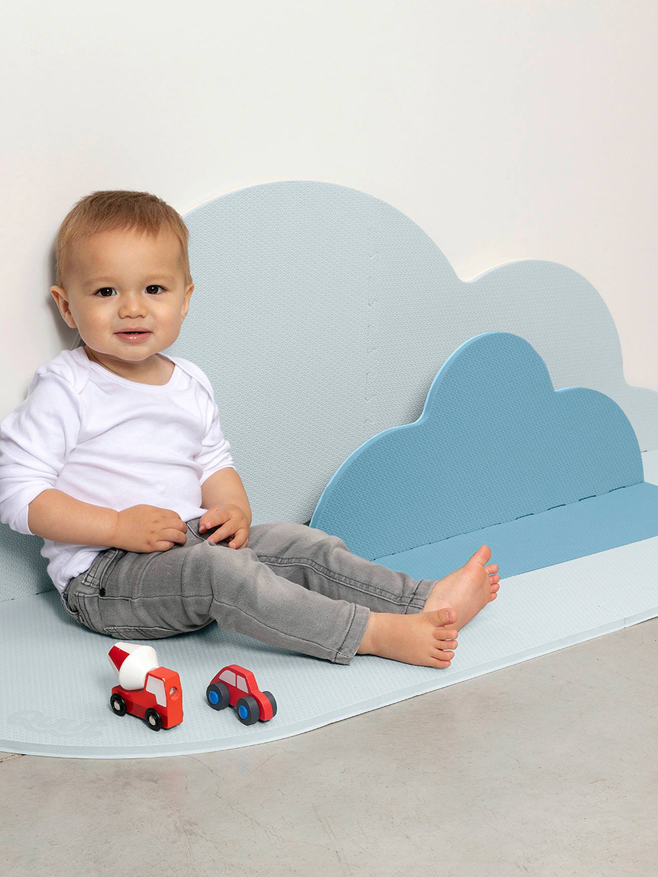 Quut Kleiner Baby Spielteppich WOLKE QUUT - mehrfarbig