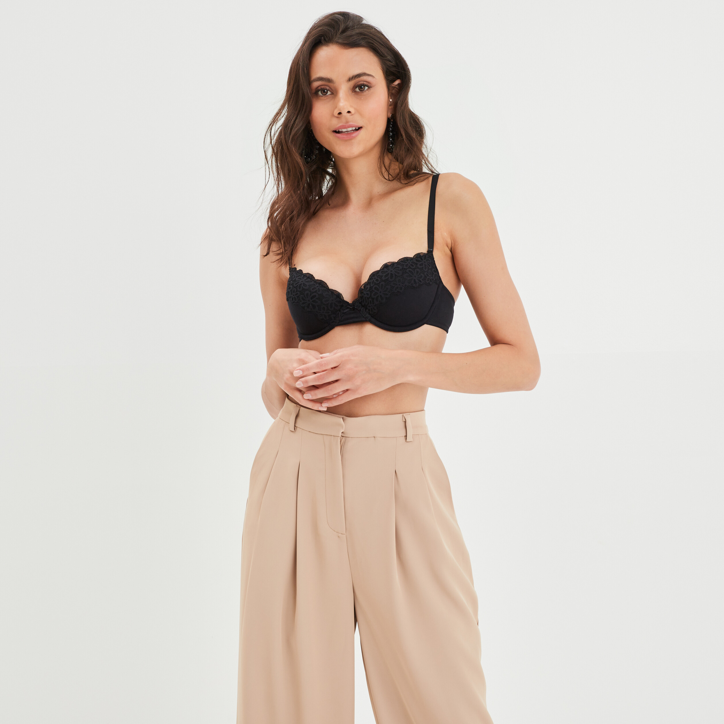 Soutien-gorge corbeille dentelle padded noir femme | La Halle