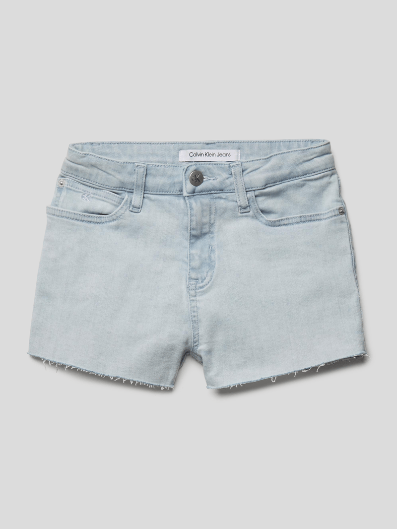 Jeansshorts mit ausgefransten Beinabschlüssen in jeans