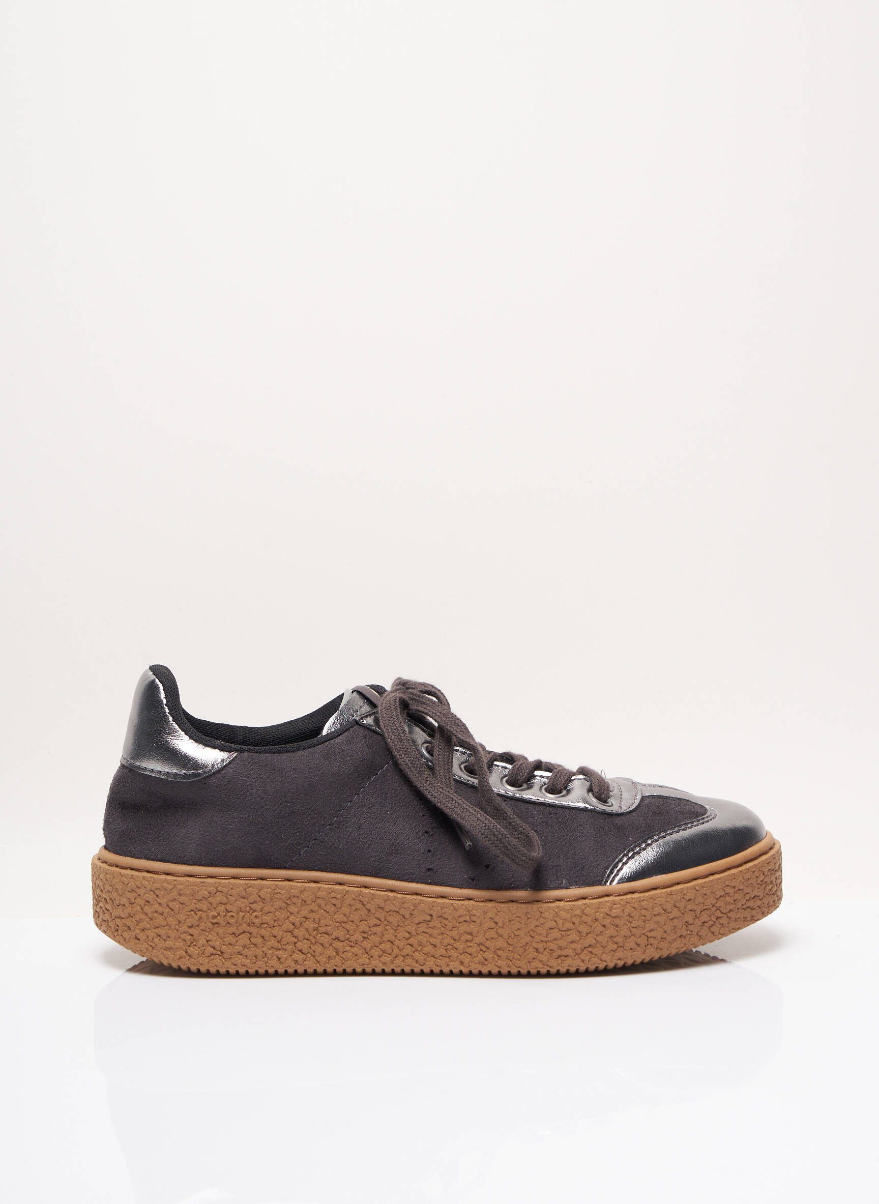 Victoria Baskets Femme couleur gris