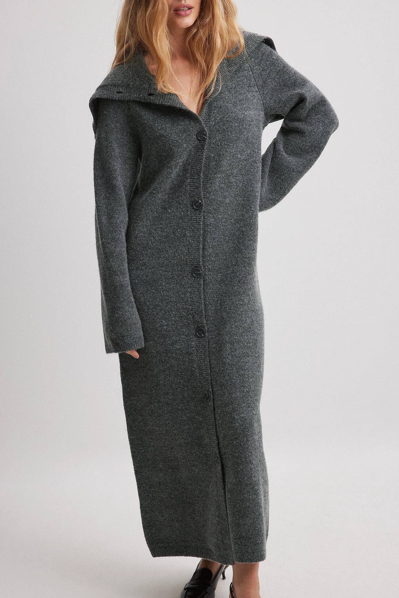 Maxi-Cardigan mit großem Revers