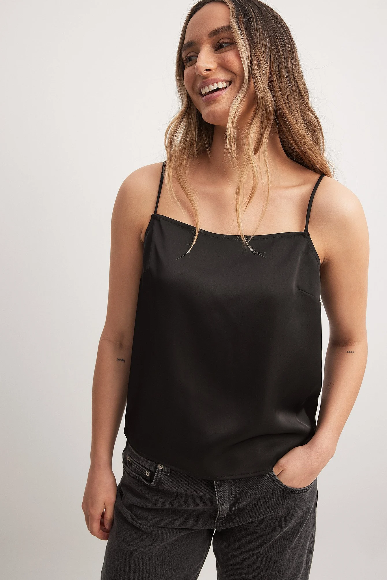 Satin-Singlet mit Schnürung am Rücken