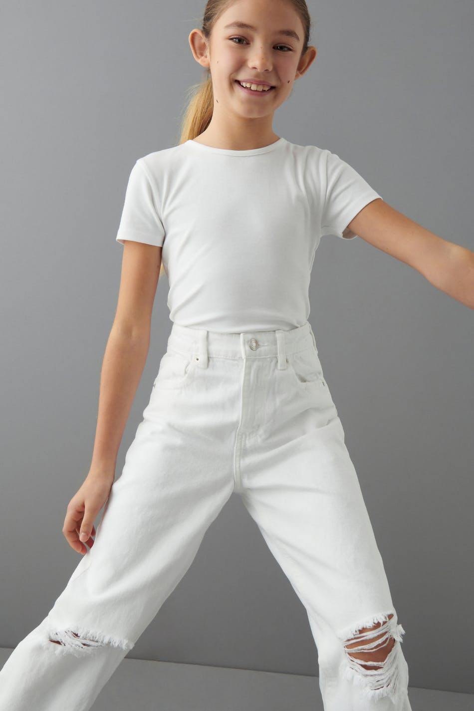 Straight 90s jeans