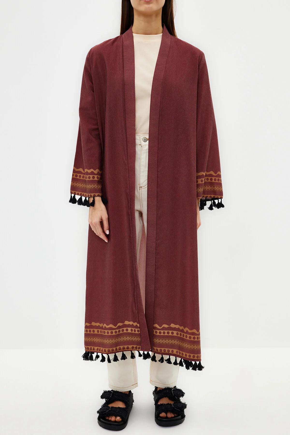 Trendyol Modest  Brauner, ethnisch gemusterter, langer, gewebter Kimono und Kaftan aus Baumwollmischung TCTSS23KK00012