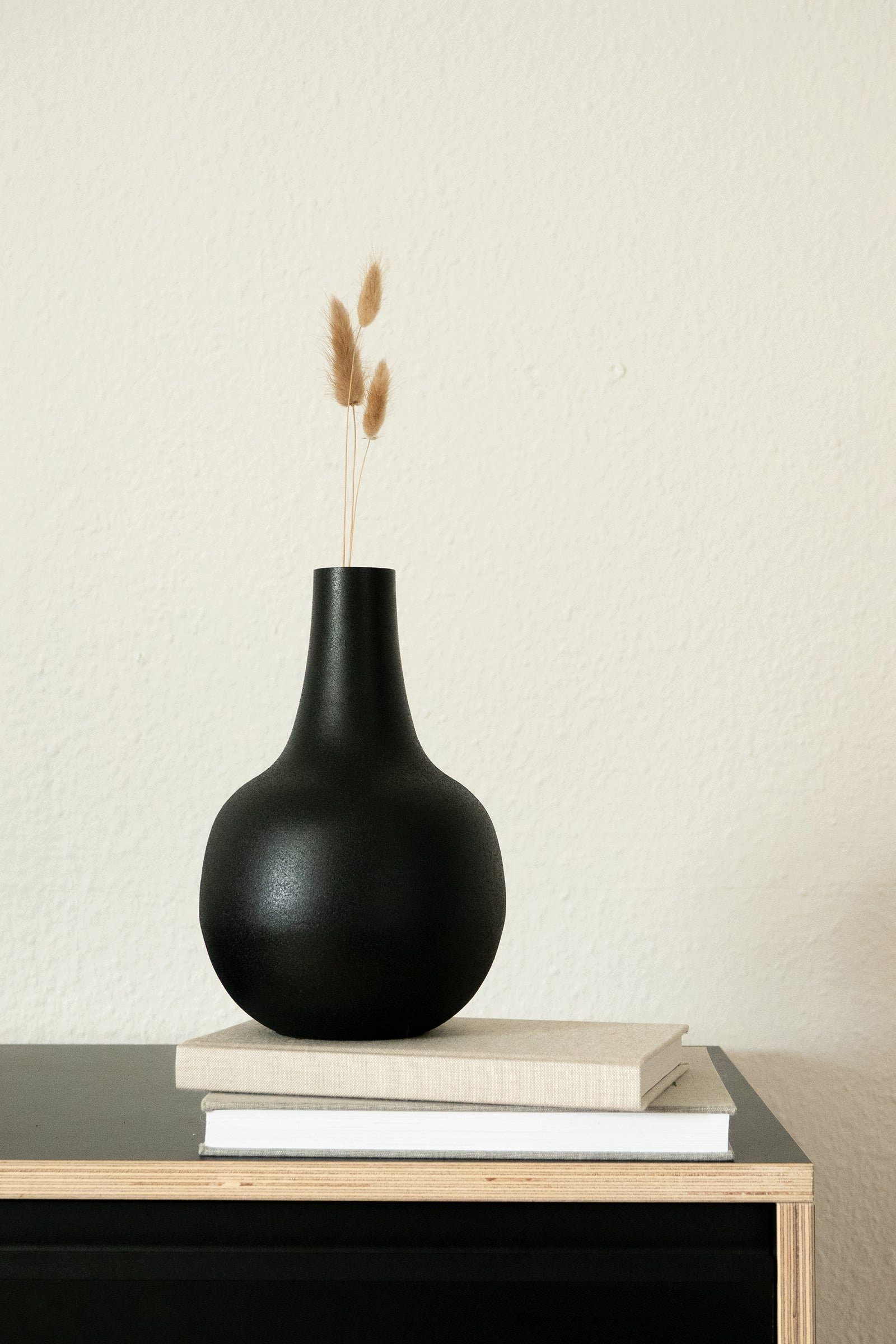 LaLe Living Dekovase Blumenvase Lamia in Schwarz, H: 23cm