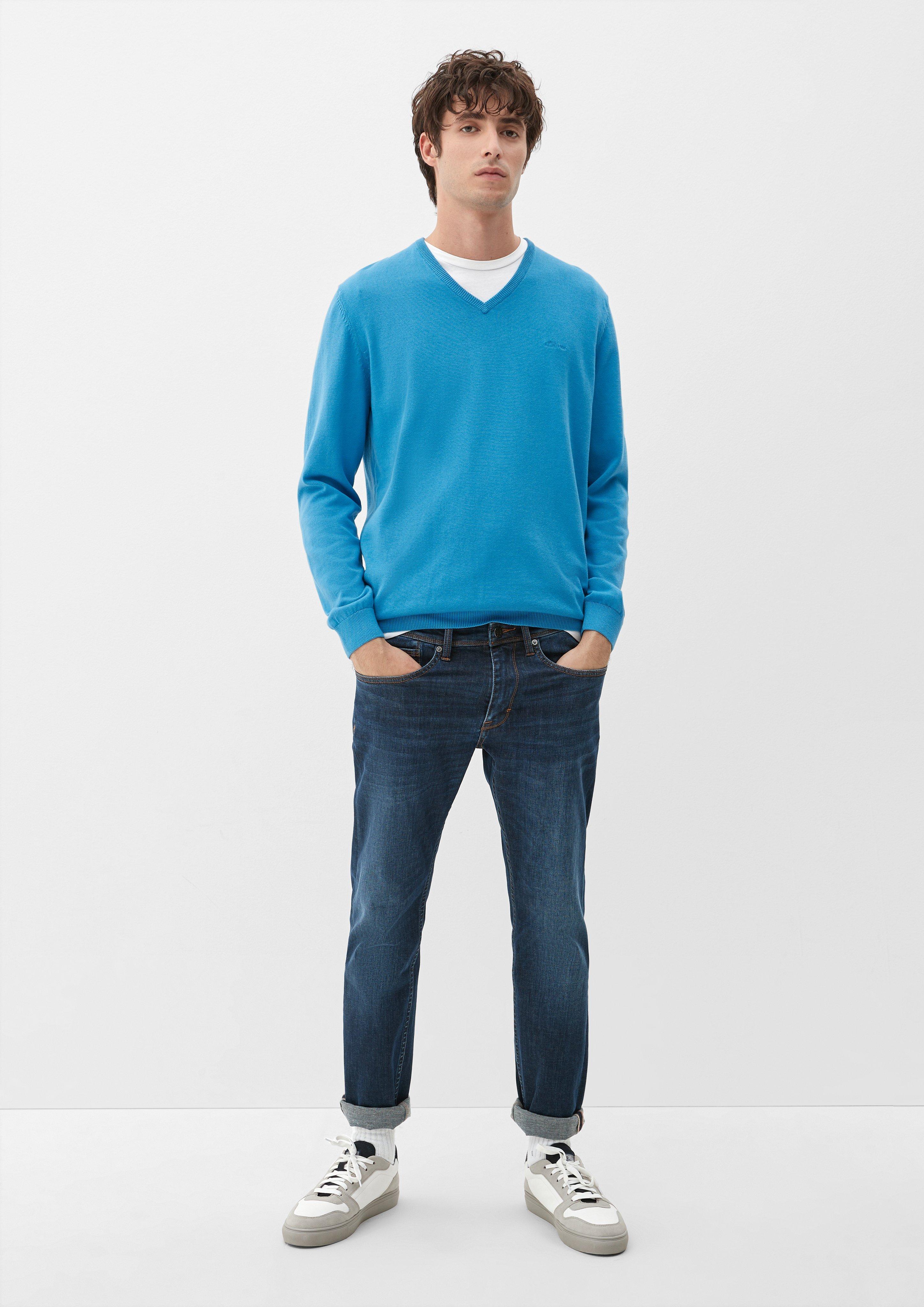Feinstrickpulli mit V-Ausschnitt  03.899.61.7623-6285
