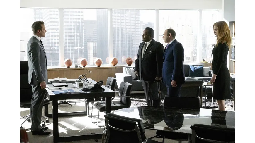Suits - Season 8  [4 DVDs]
