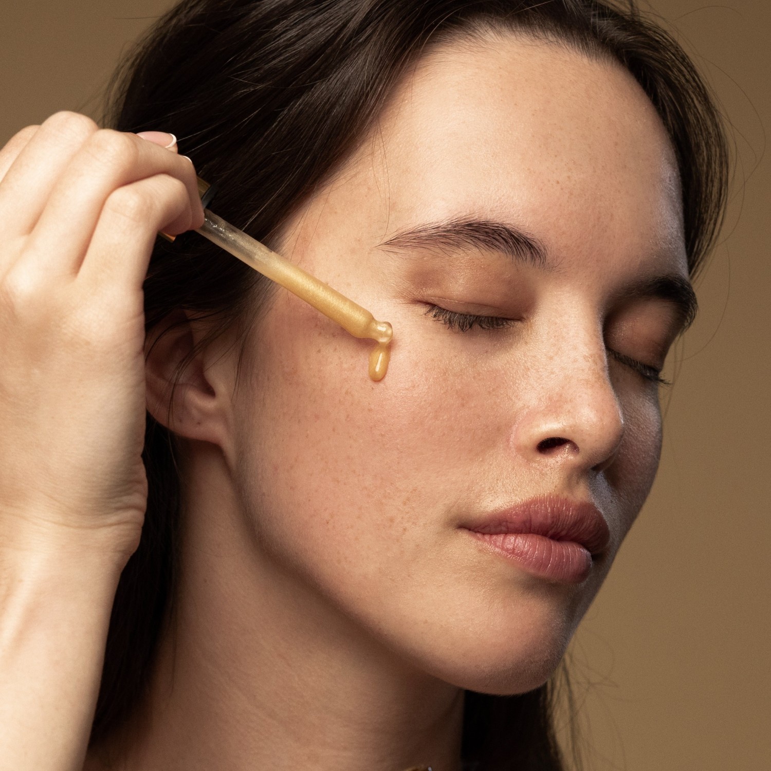 Antipodes Glow serum za sijaj kože z vitaminom C
