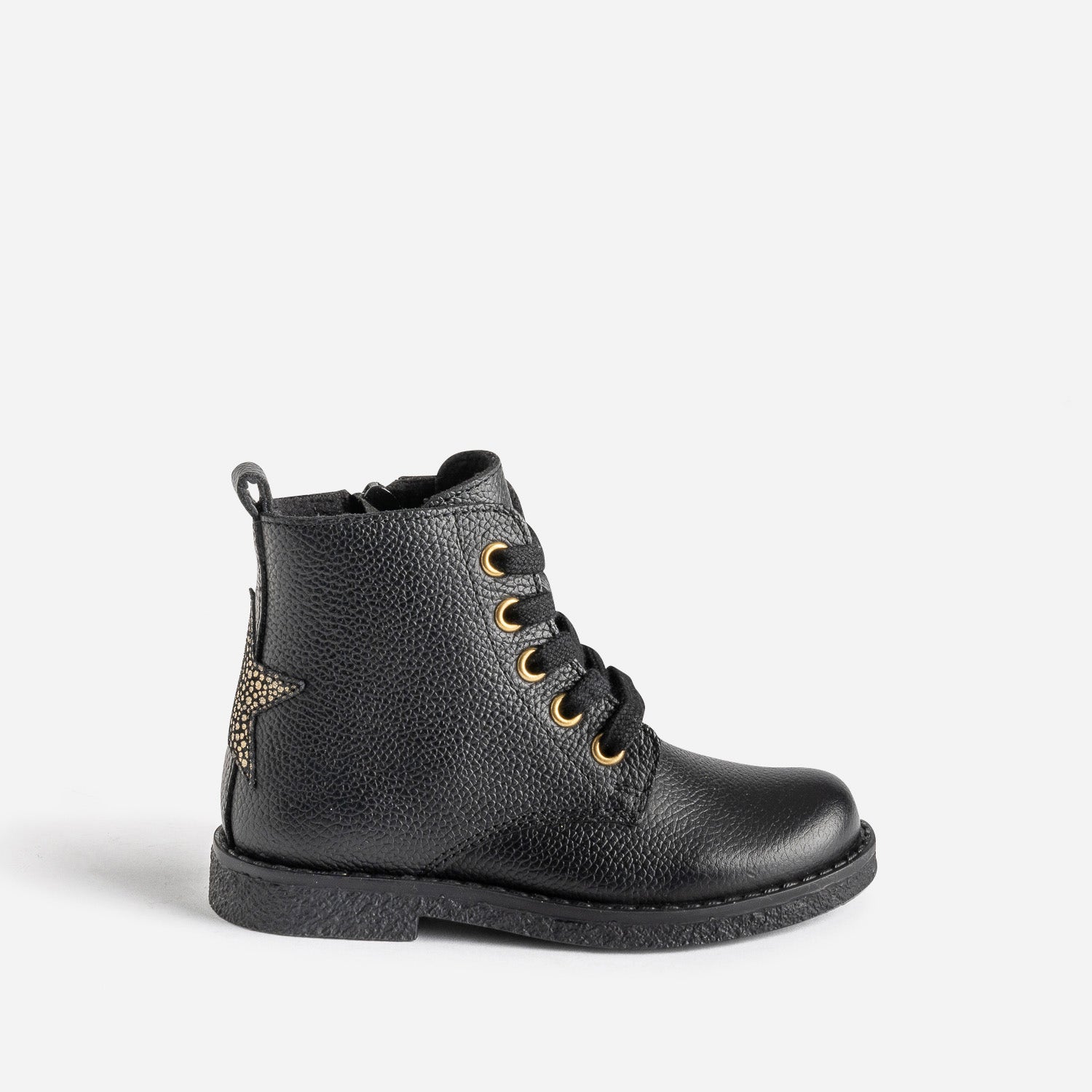 Bottine éco-conçue BUGGY noire en cuir décor étoile