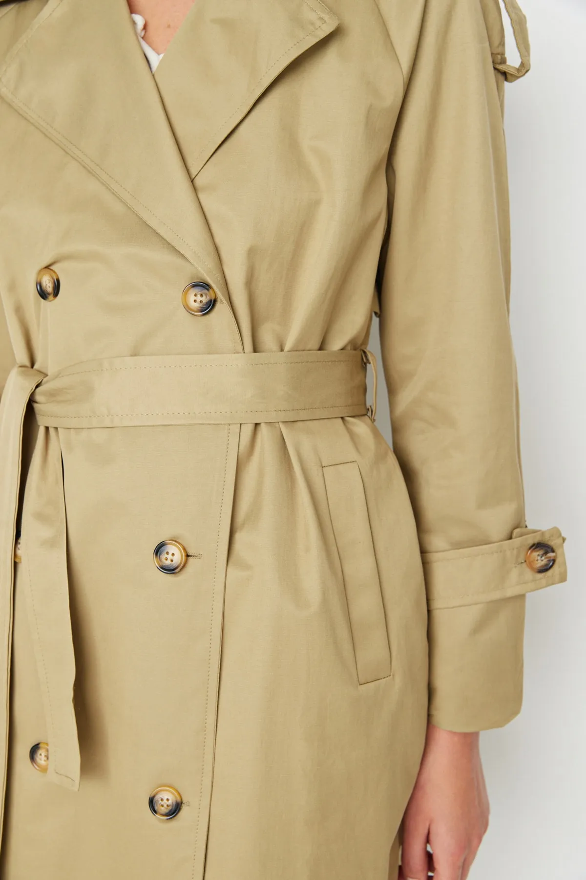 Trendyol Collection  Khakifarbener wasserabweisender Trenchcoat mit Gürtel TWOSS20TR0012