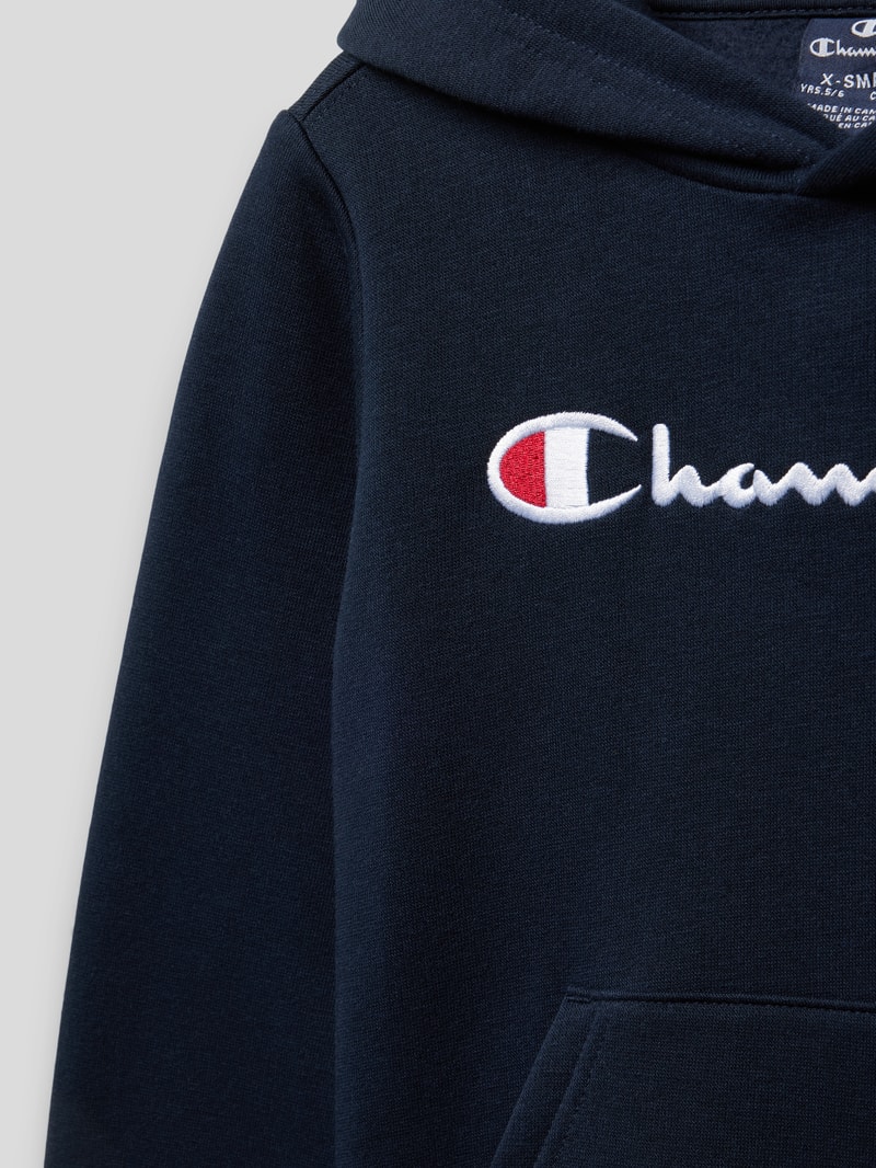 Hoodie mit Label-Stitching in marineblau