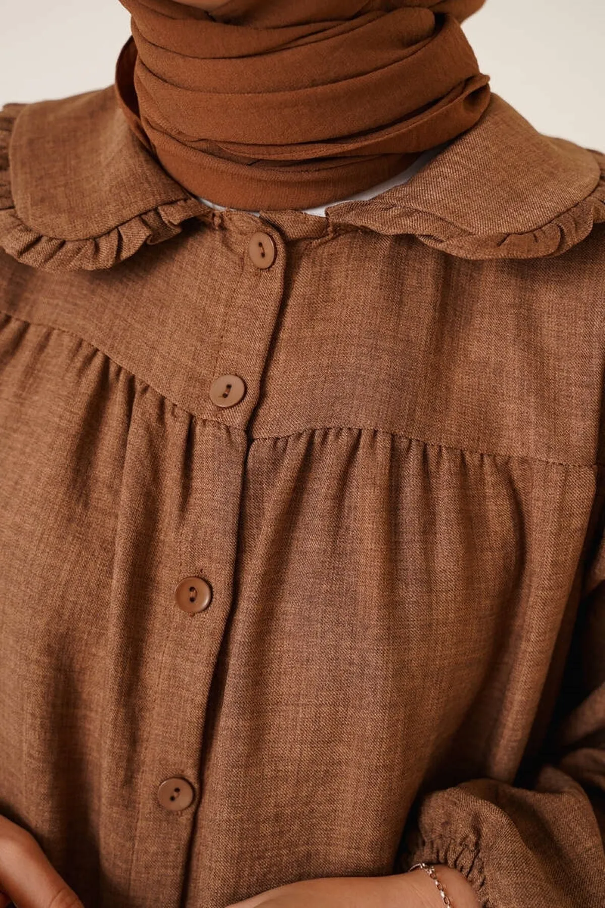 VOLT CLOTHİNG  Hijab-Shirt mit Babykragen für Damen