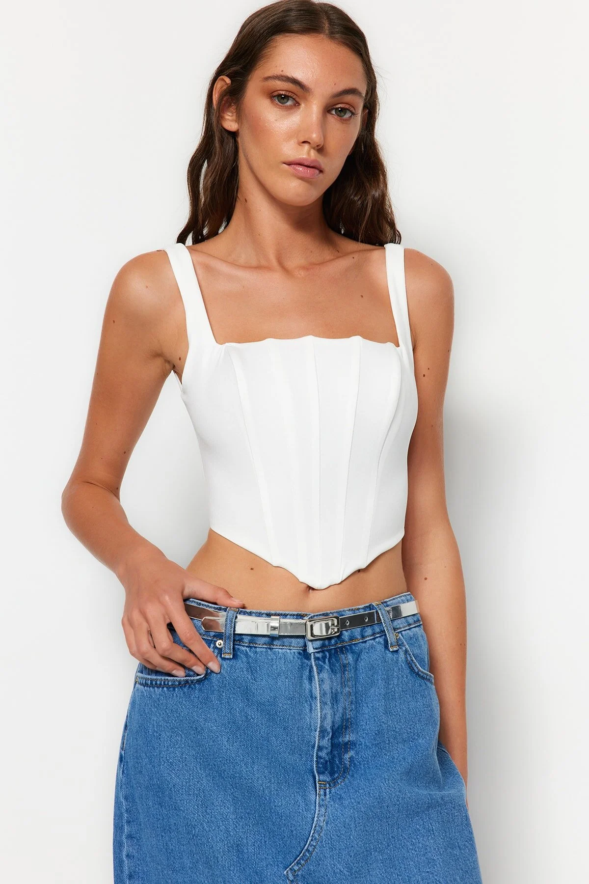 Trendyol Collection  Ecrufarbene, gewebte Korsett-Bluse mit Trägern TWOSS23BZ00938