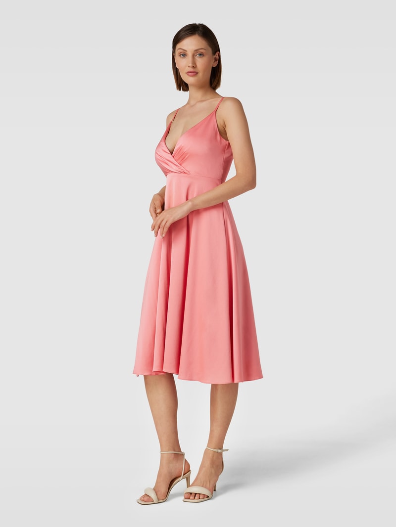 Cocktailkleid in Wickel-Optik in apricot