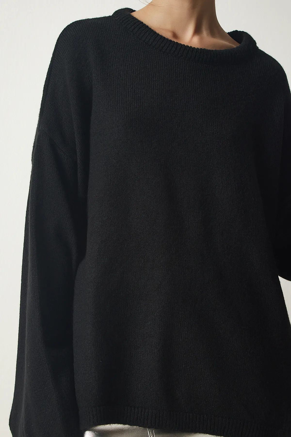 Happiness İstanbul  Schwarzer Oversize-Strickpullover Basic KB00034 für Damen