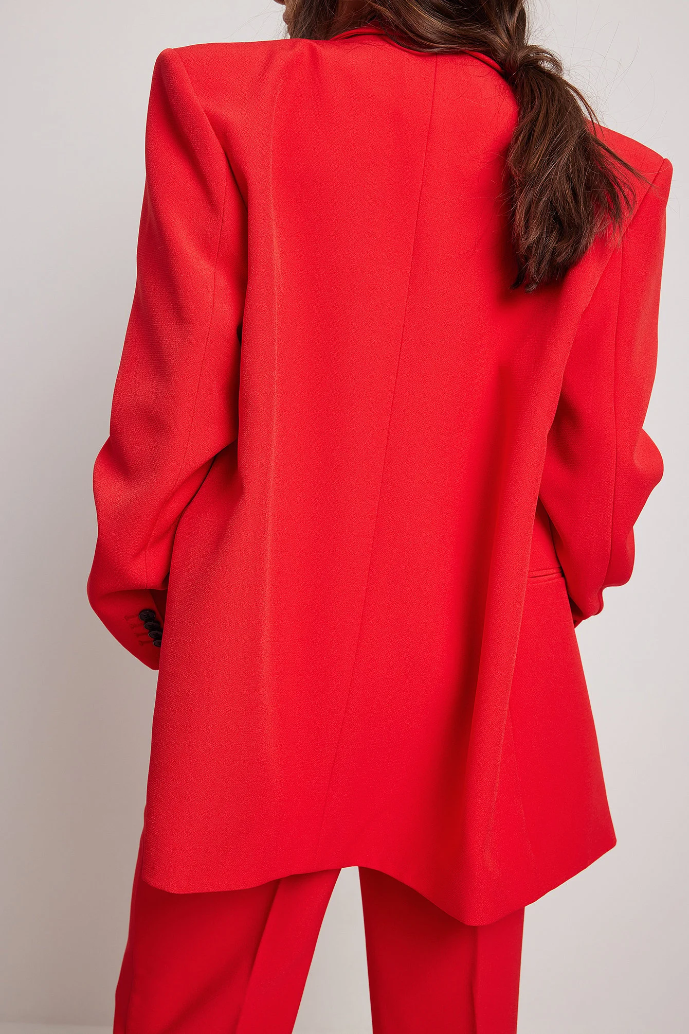 Eleganter Oversize-Blazer aus recyceltem Material