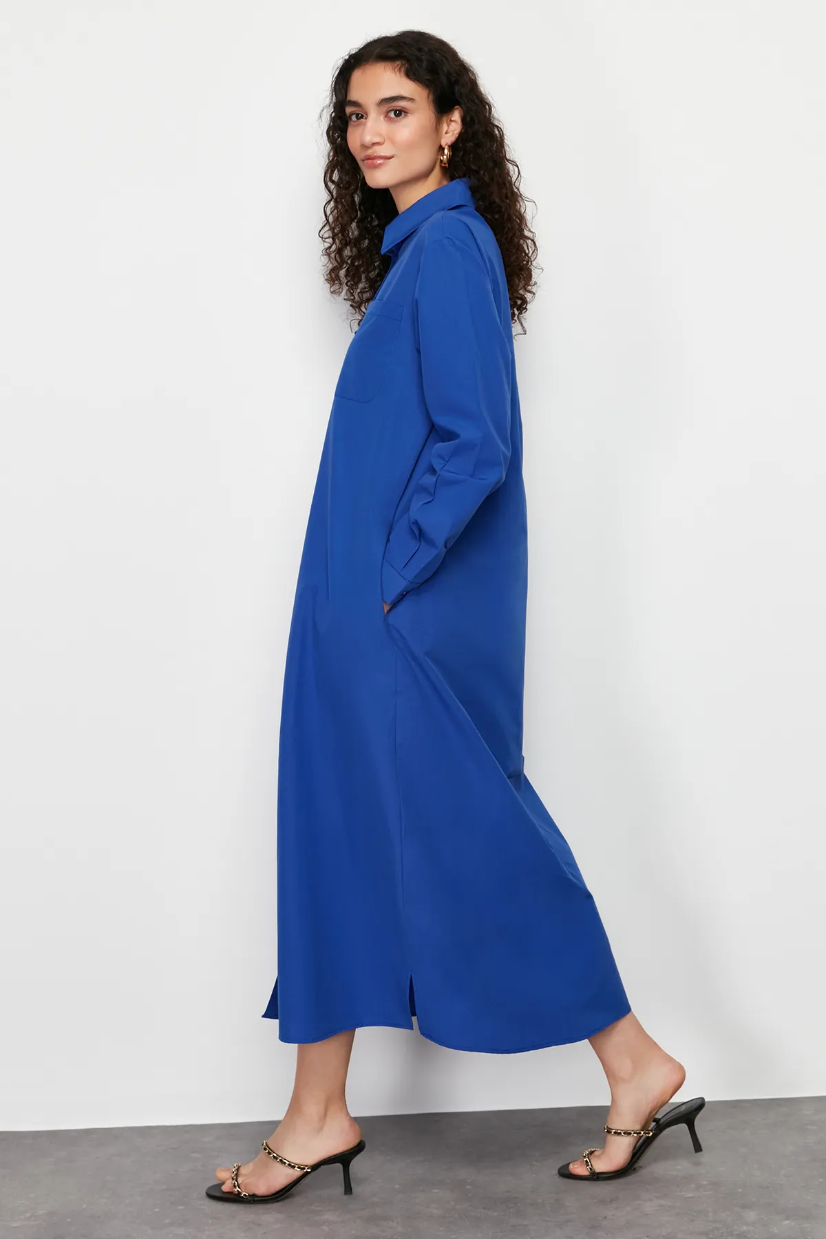 Trendyol Modest  Saks Plain Woven Hemdkleid TCTSS24EB00137