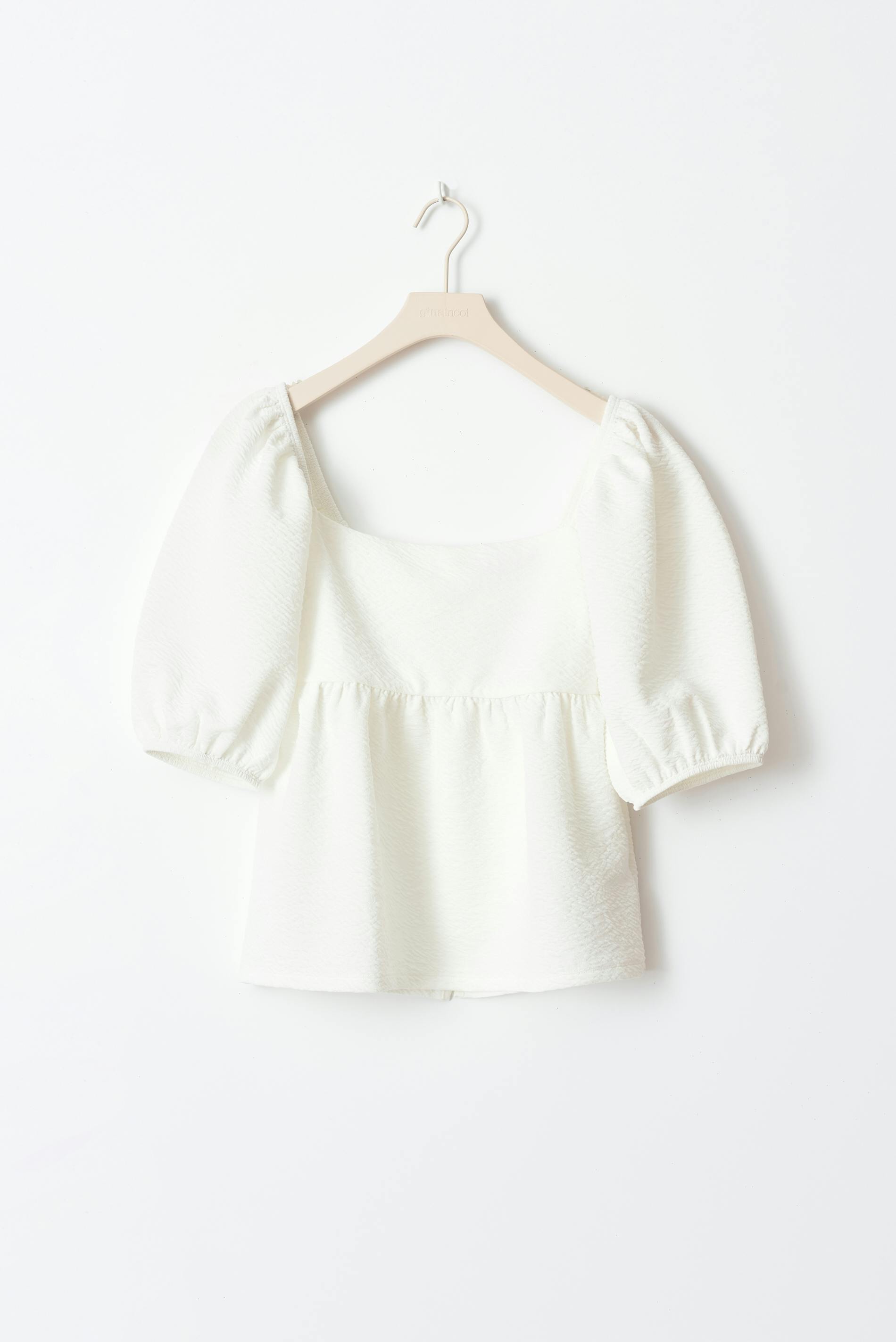 Puff sleeve jersey top