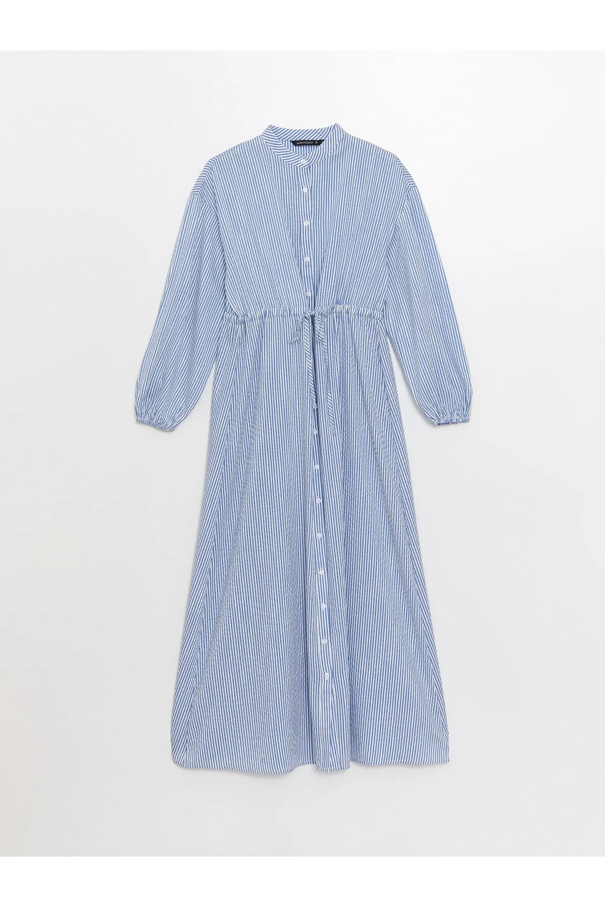 LC Waikiki  Gestreiftes Seersucker-Damenkleid mit hohem Kragen und langen Ärmeln