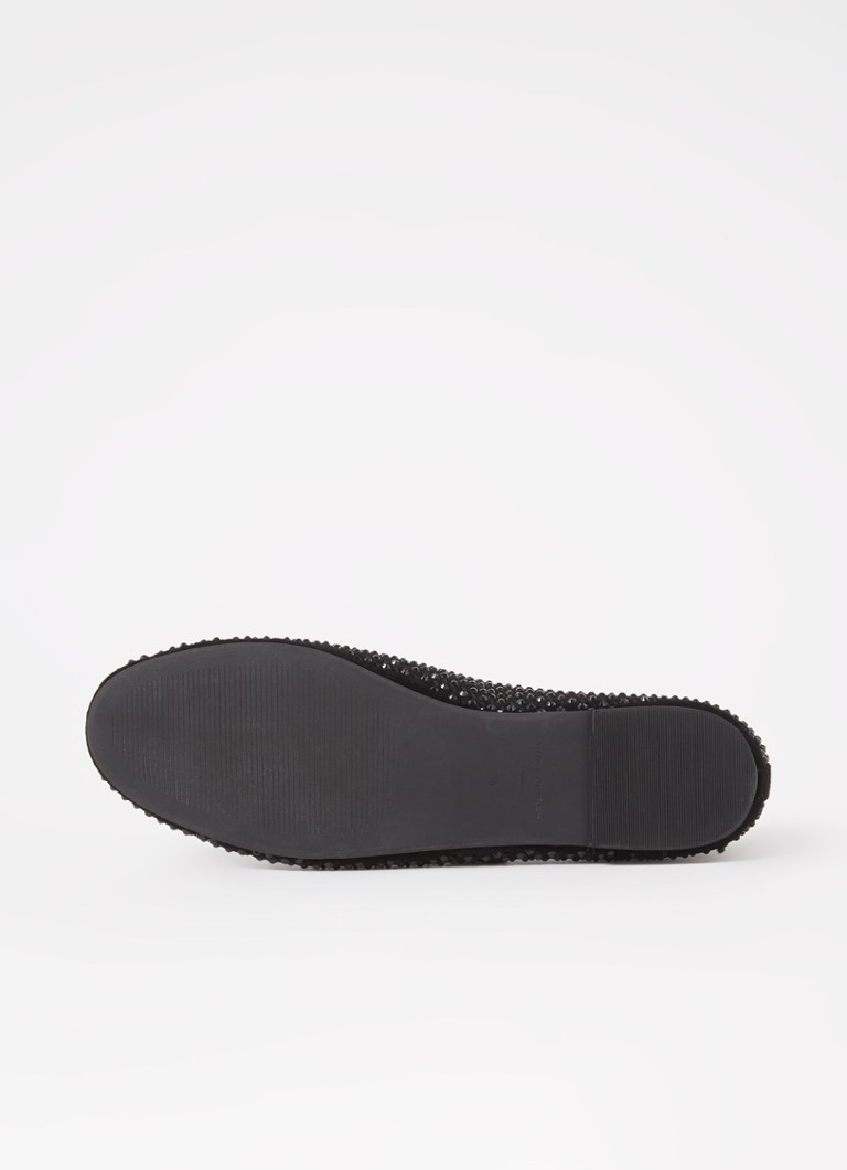 Kurt Geigerin Mayfair-mokkanahkaiset ballerinat strasseilla