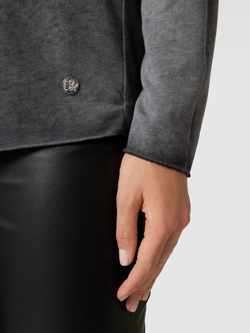 Longsleeve mit Label-Applikation in dunkelgrau