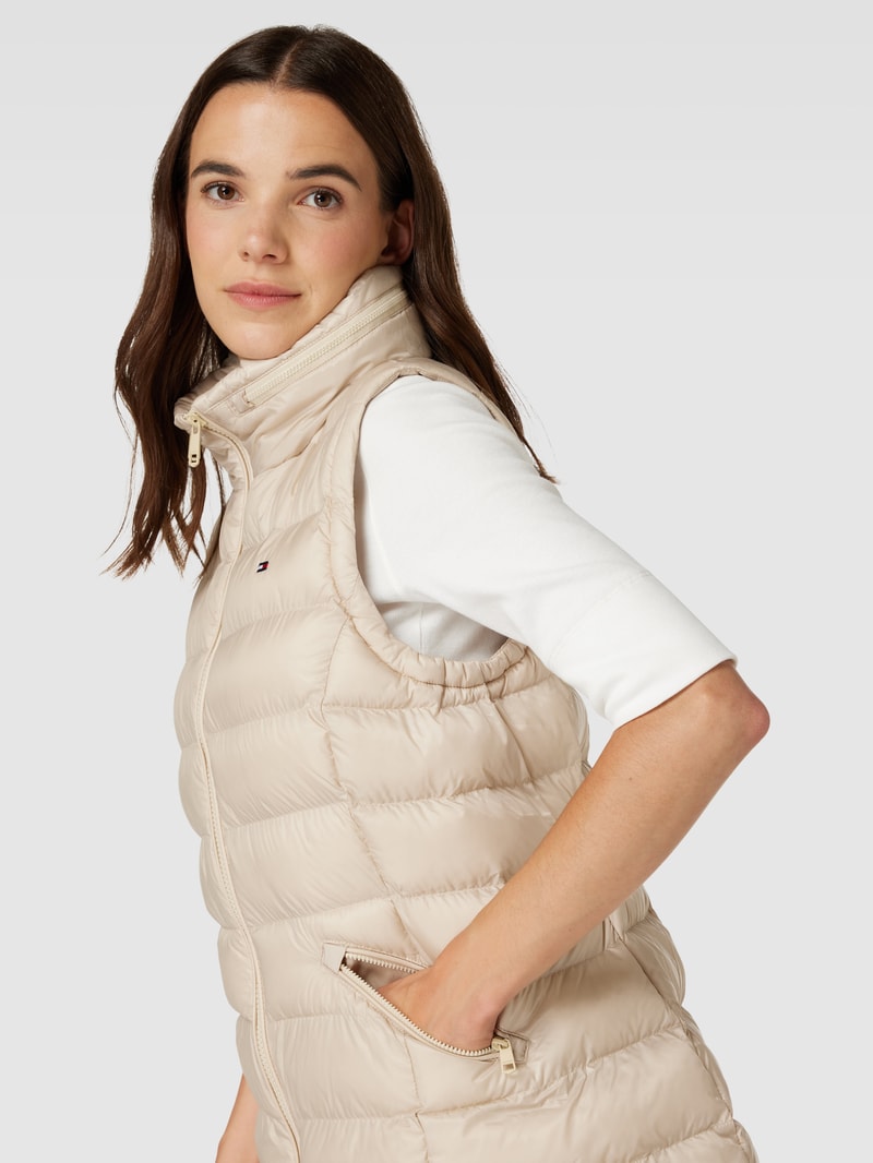 Steppweste mit Label-Stitching in beige