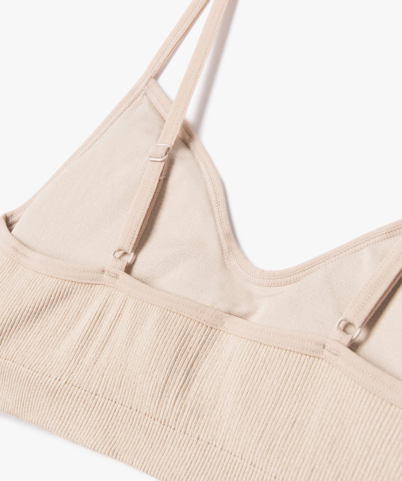 Brassière à fines bretelles en maille ctelée avec mouss... taupe | GEMO