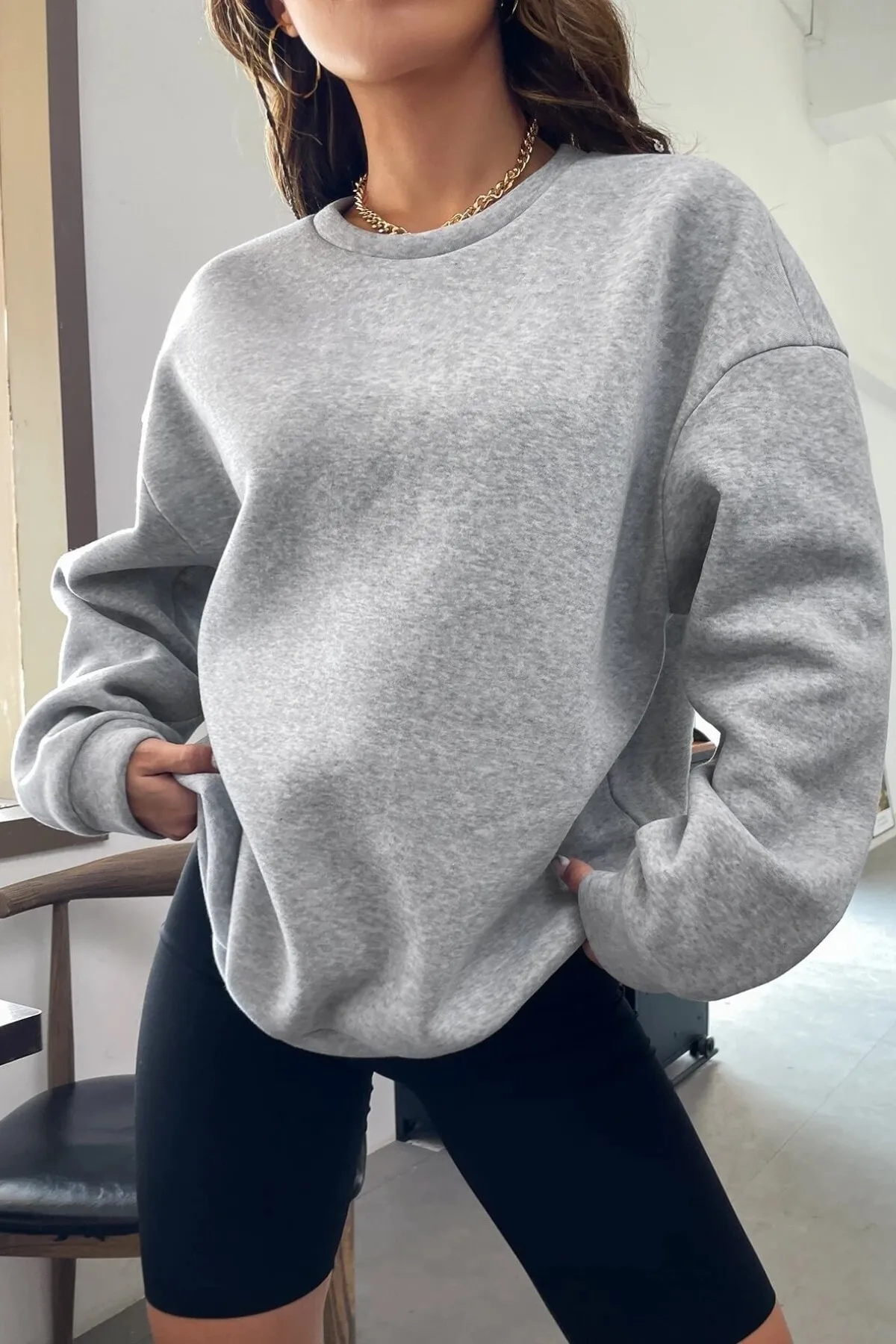 MODAGEN  Unisex Graues Brooklyn 1898 bedrucktes Oversize-Sweatshirt mit Rundhalsausschnitt