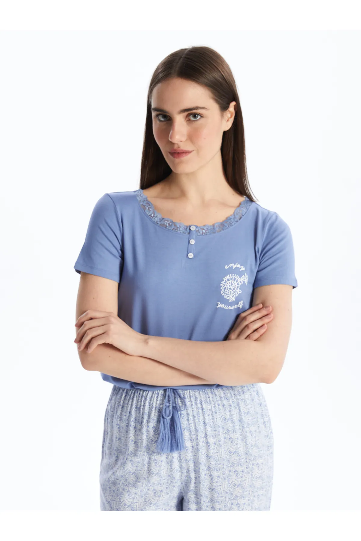 LC Waikiki  Bedrucktes, kurzärmliges Damen-Pyjama-Set mit Rundhalsausschnitt
