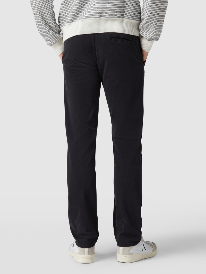 Slim Fit Chino mit Stretch-Anteil in schwarz