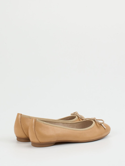 Ballerina-14112890027 Paul Green