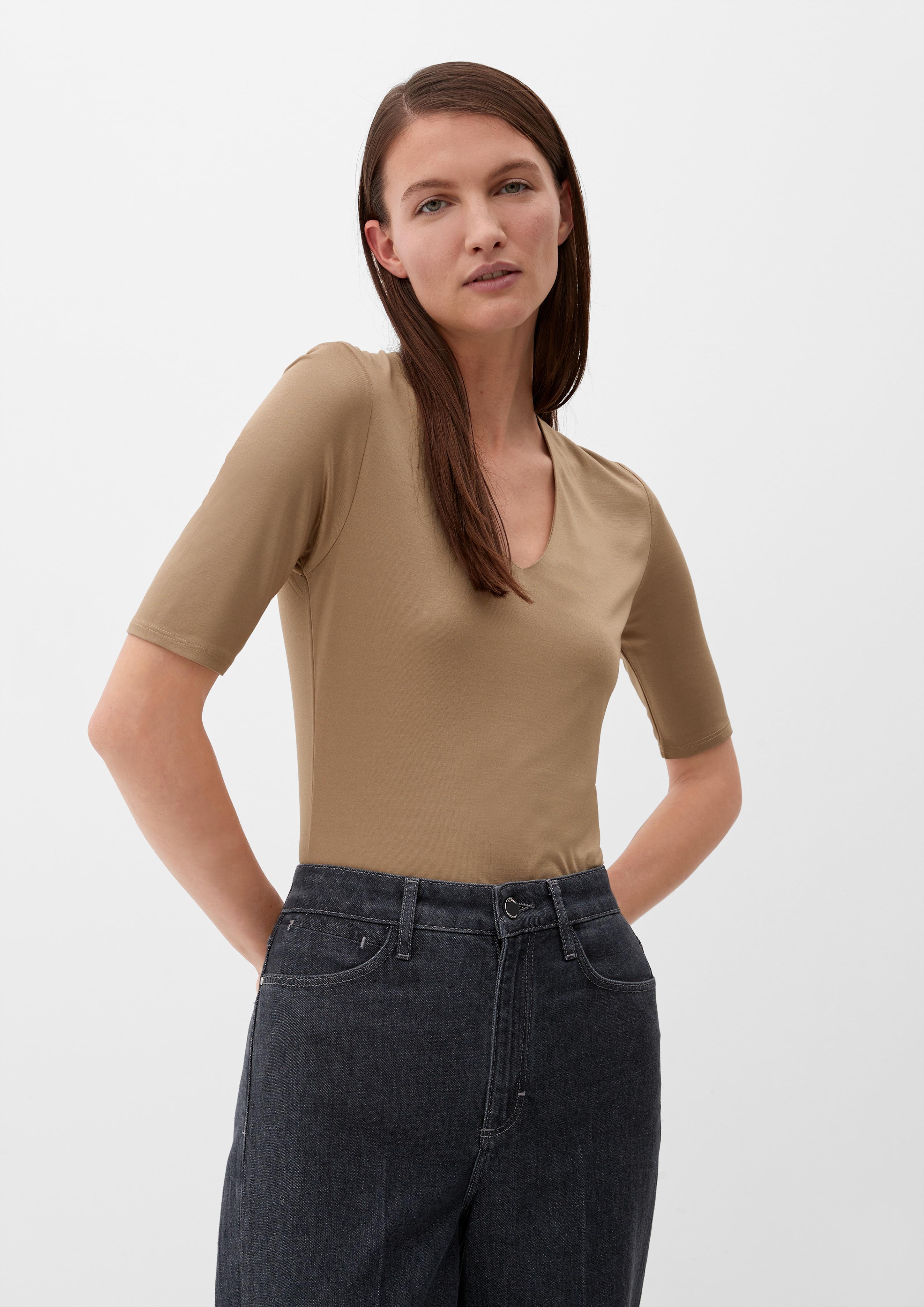 Viskoseshirt mit V-Ausschnitt  2124323-8443