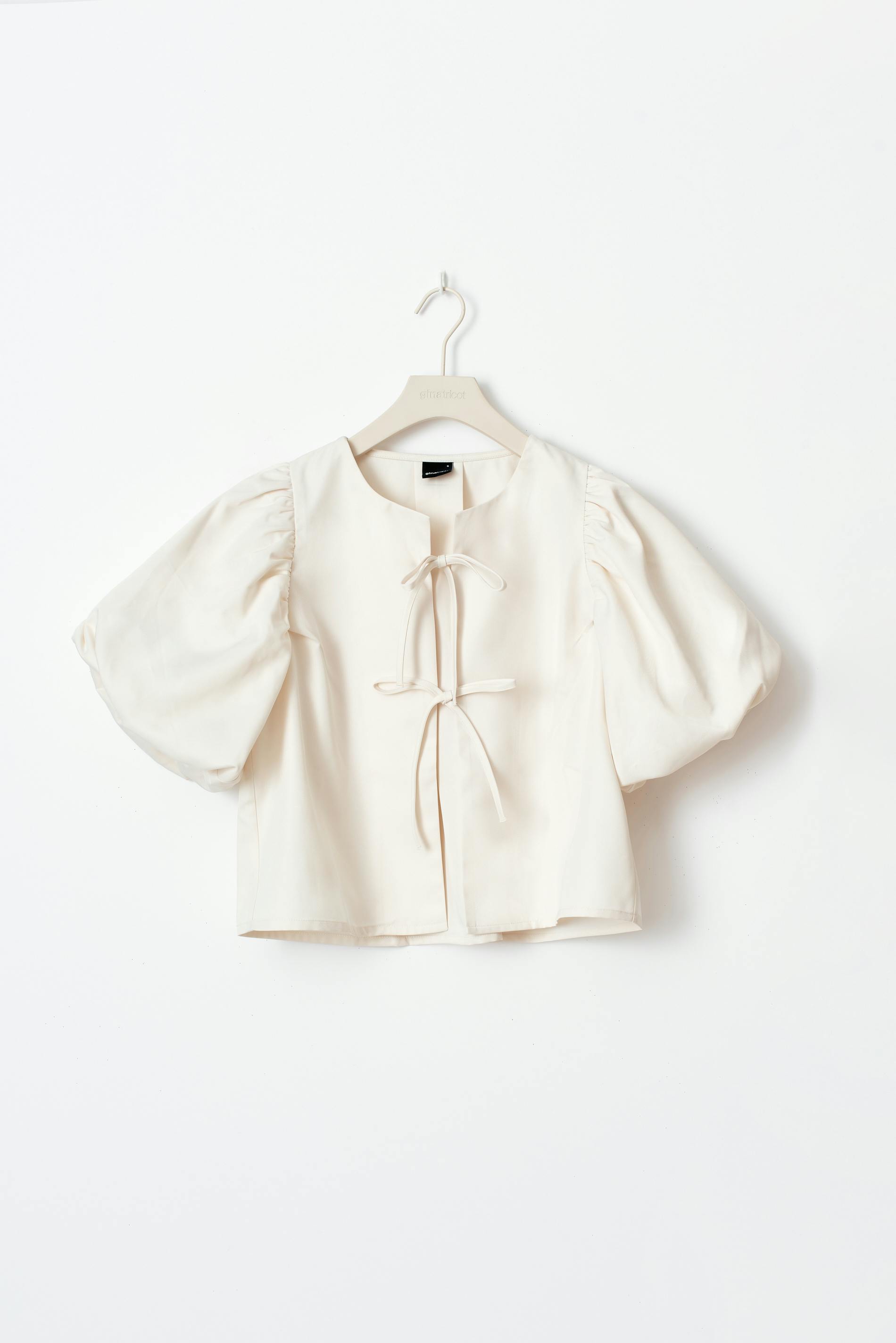 Puff sleeve blouse