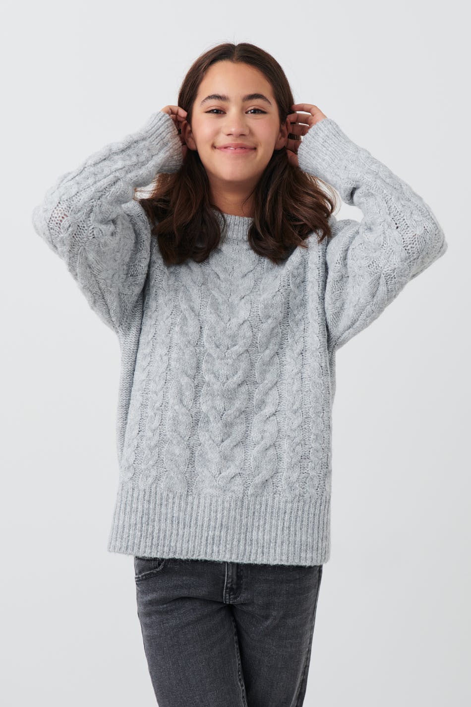 Y knitted cable sweater