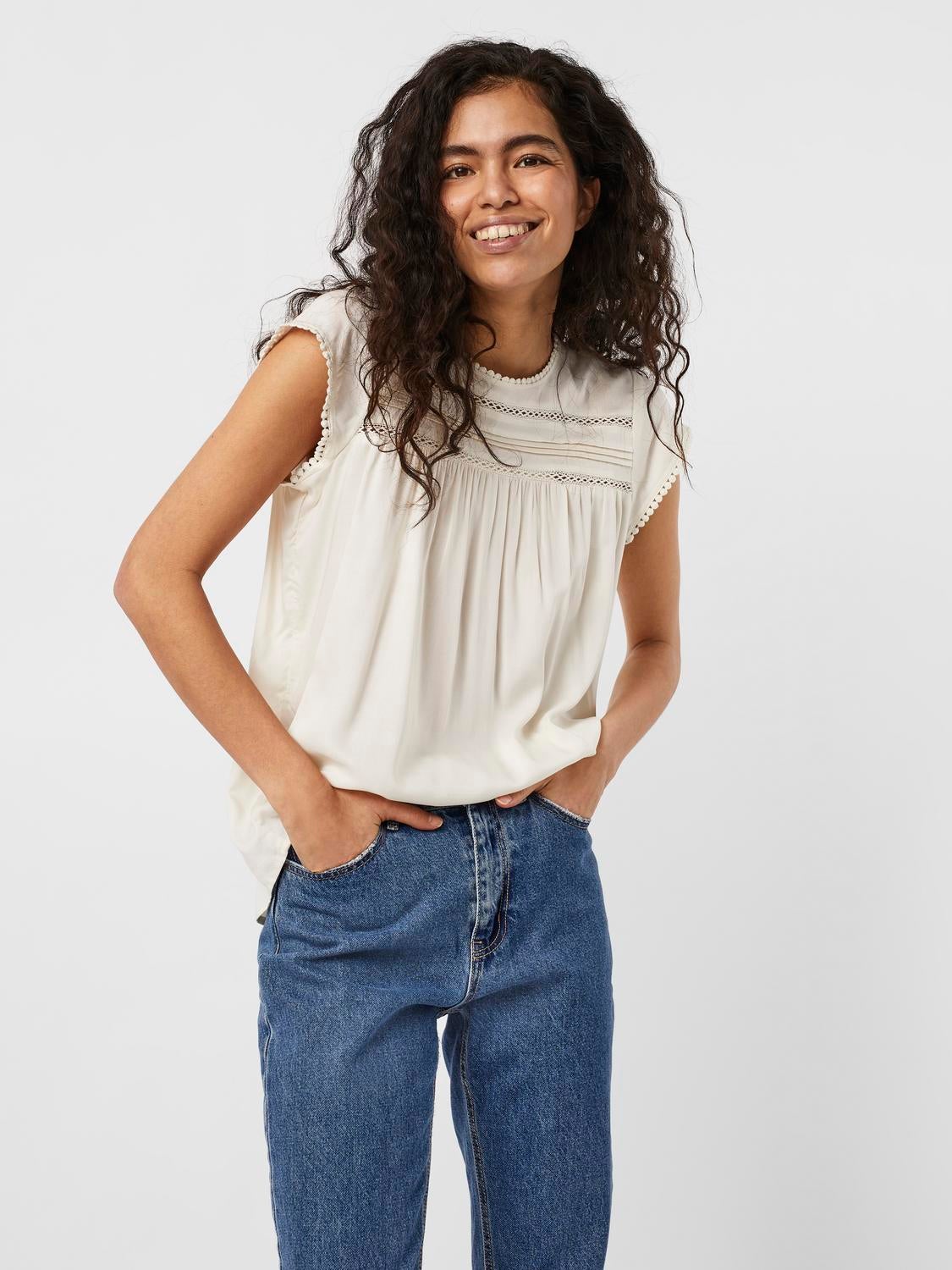 VMDEBBIE Top