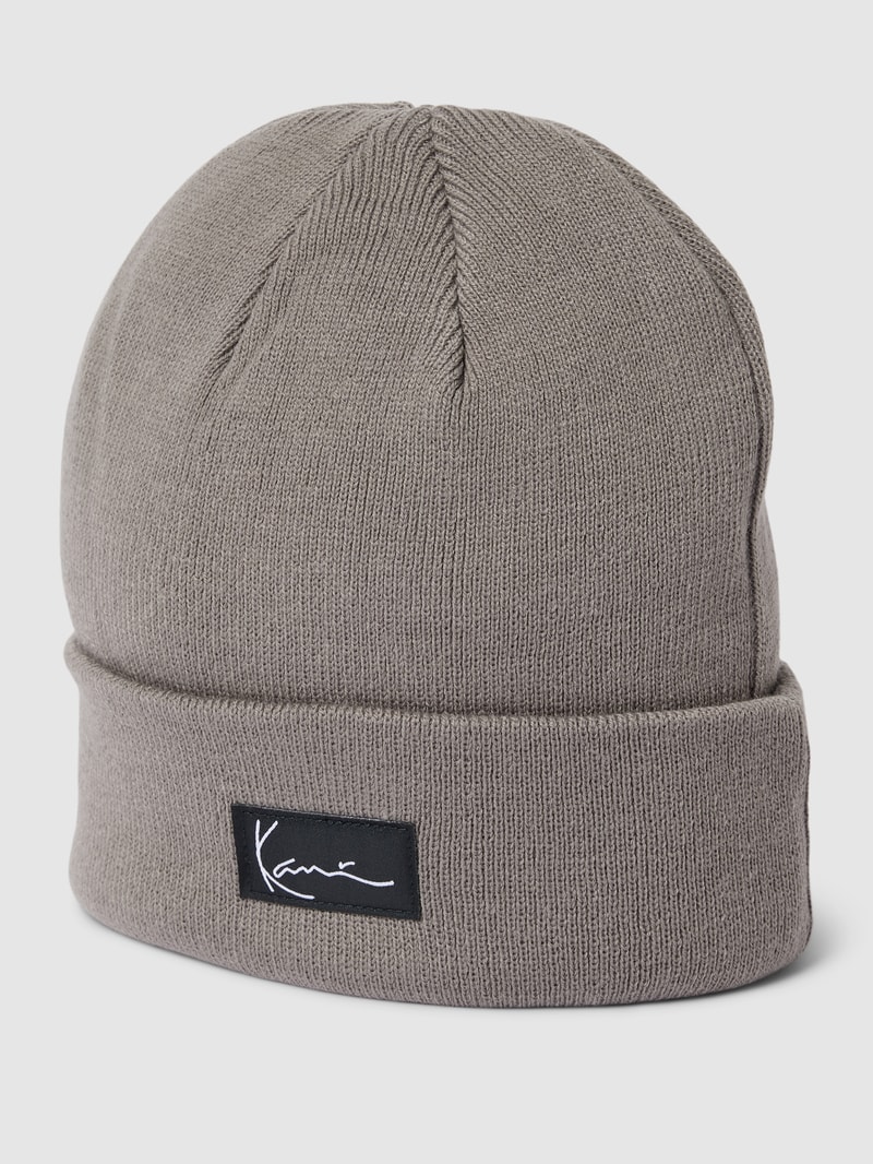 Beanie mit Label-Patch Modell 'Signature' in anthrazit