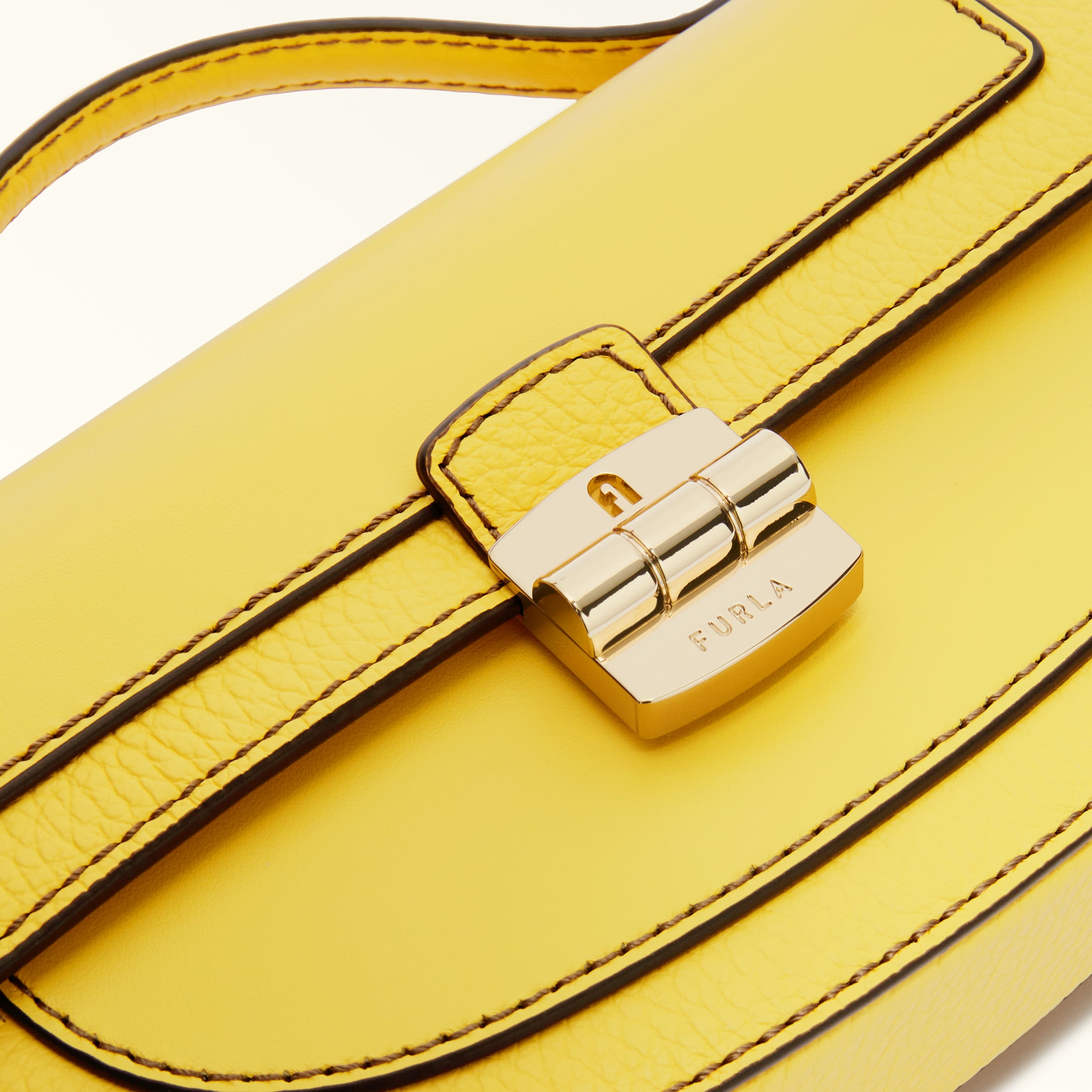 Furla Club 2