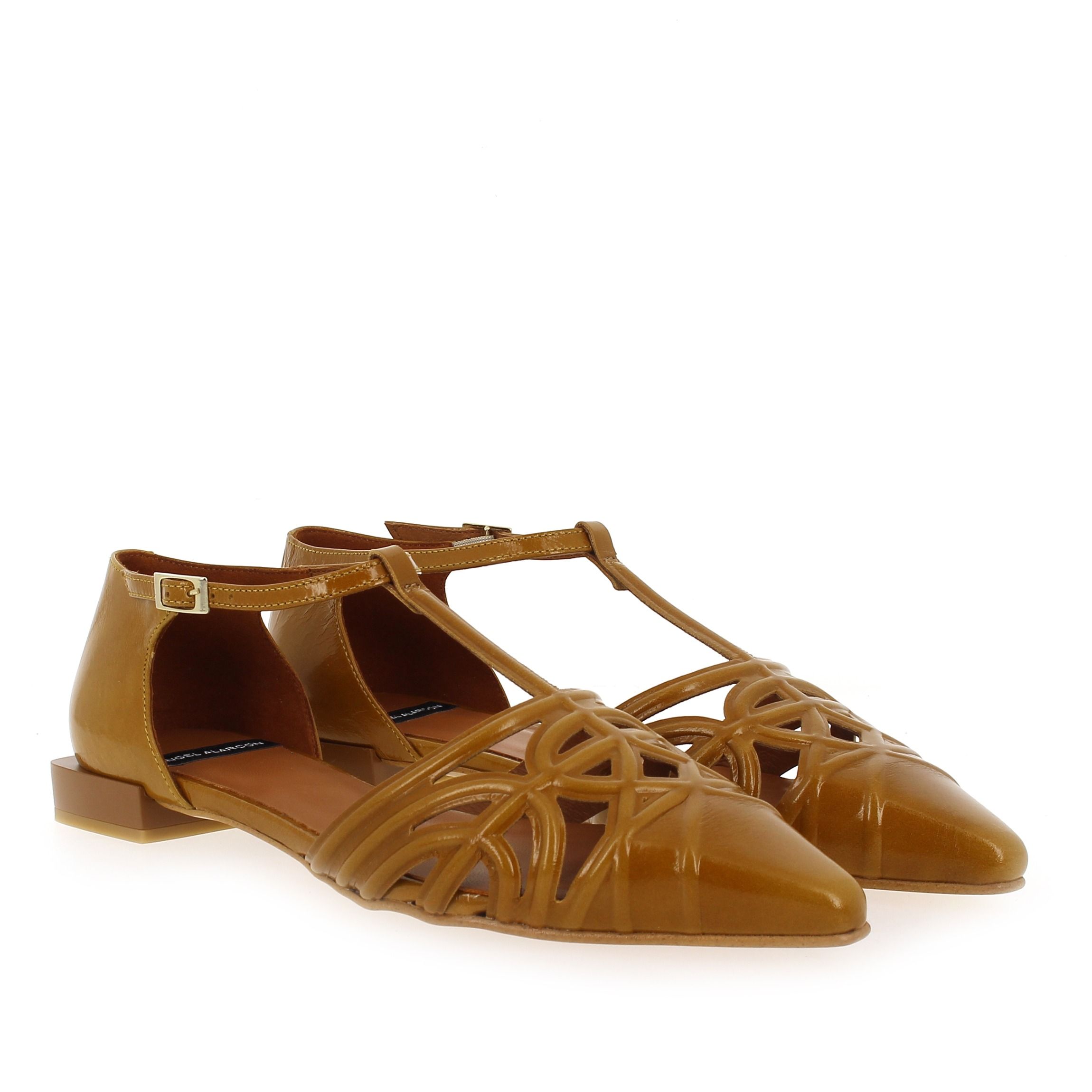Angel Alarcon  24001-530B - Cognac