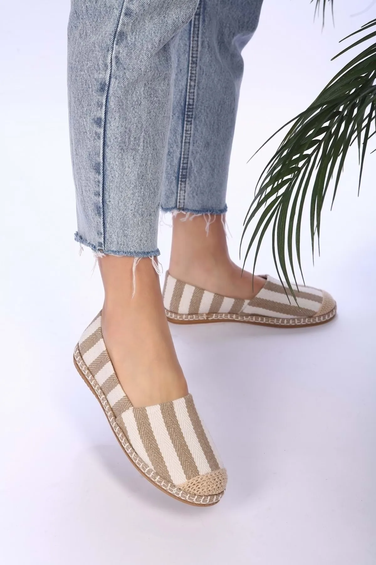 Shoeberry  Damen-Espadrille „Lurica“ aus weiß-braunem Leinen