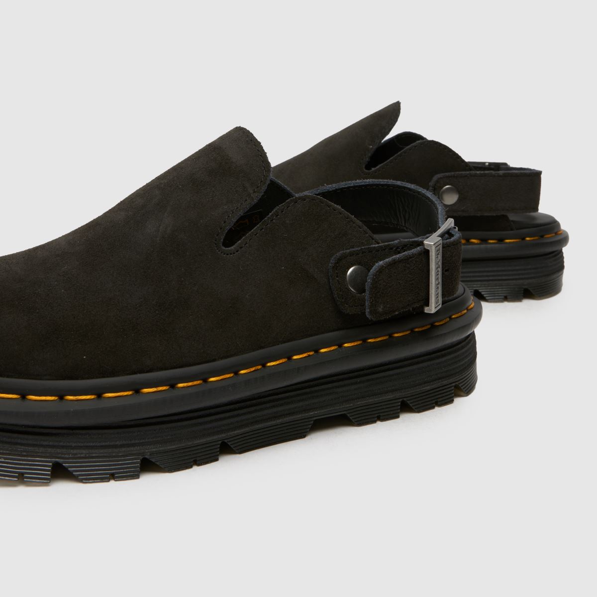 Dr. Martens Zebzag Öszvér Szandál Fekete Színben