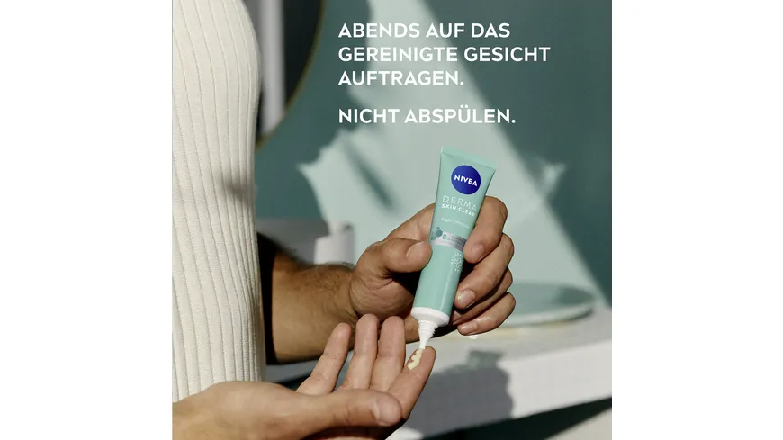 NIVEA Derma Skin Clear Nacht Peeling Serum 40 ml